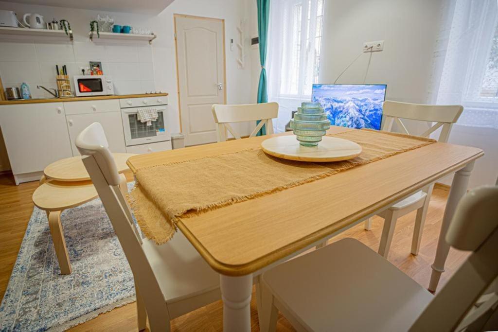 Boutique Apartment In Akacfa Street Budapeszt Zewnętrze zdjęcie